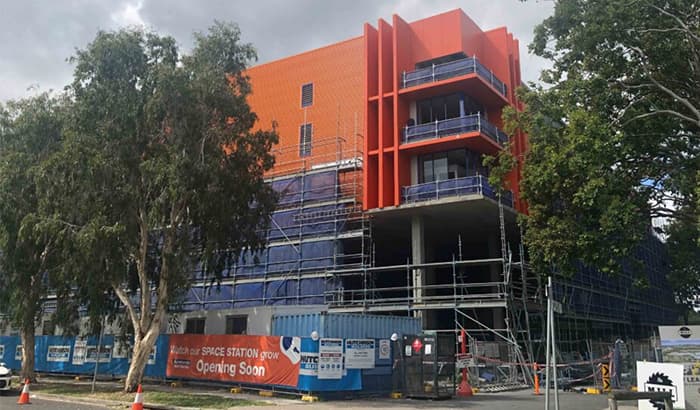 Kennards BIG New Space Ship in Turbo Drive